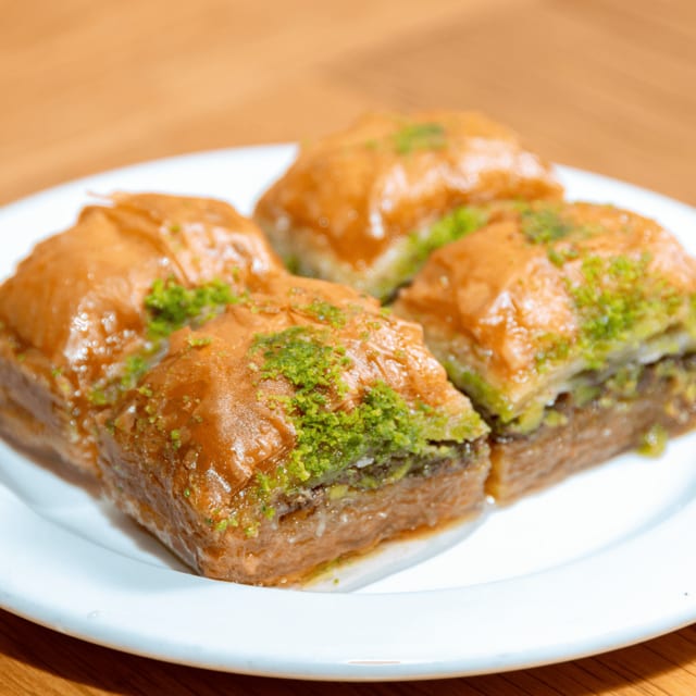 Baklava 4 Piece.